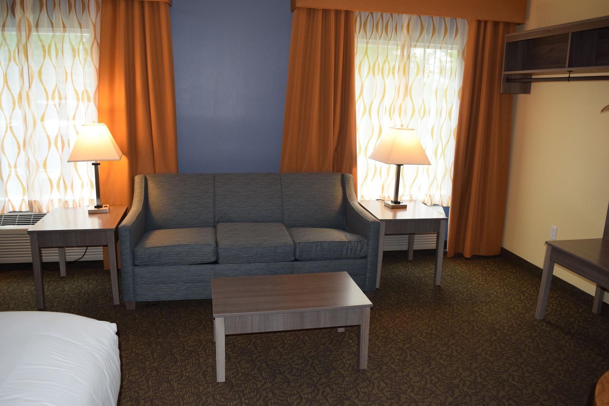 Days Inn By Wyndham Кадилак Екстериор снимка